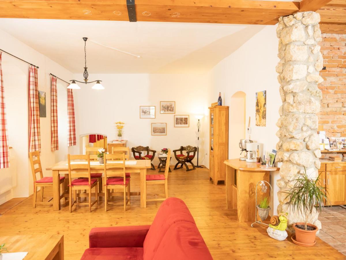 Ferienwohnung Zum Kapuziner Poysdorf Exteriér fotografie