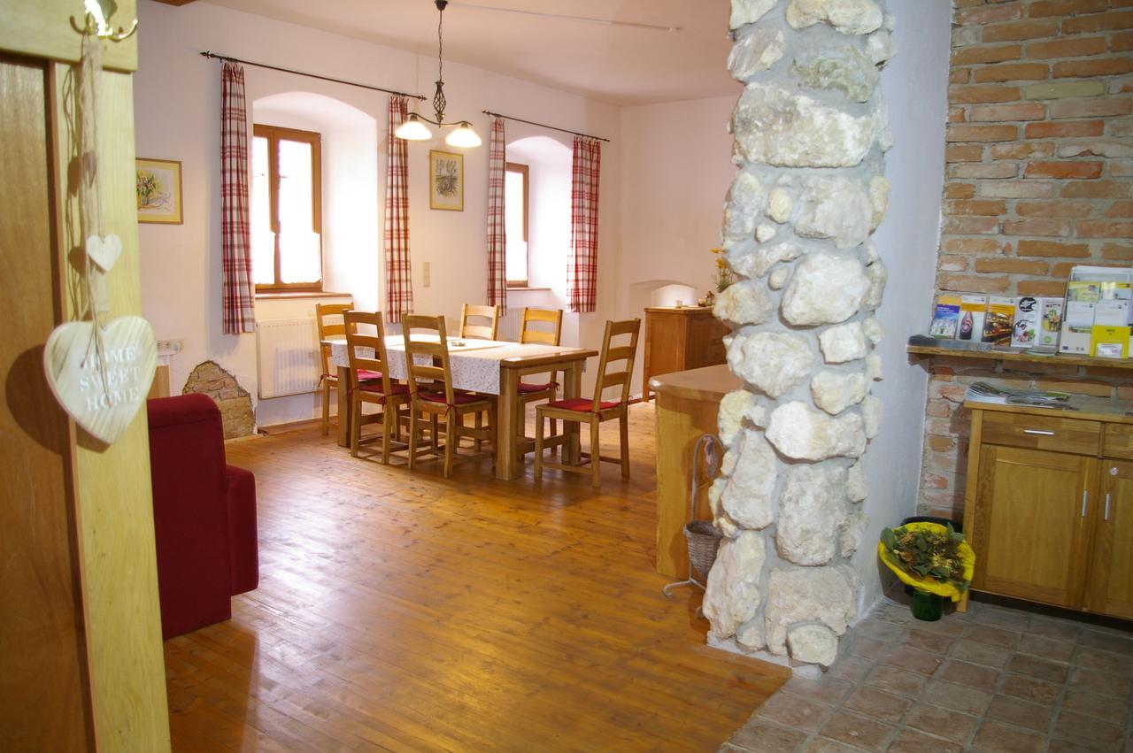 Ferienwohnung Zum Kapuziner Poysdorf Exteriér fotografie